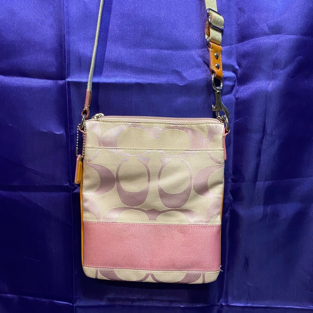 Coach Sling Bag Pink Jacquard Crossbody Purse Gem